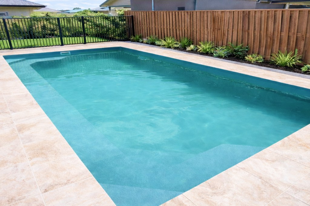 Diamond fibreglass pool